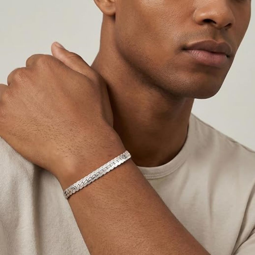 Stållyft – Robust och elegant pansarlänkarmband i silverfinish