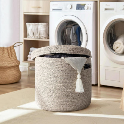 Havsbris – Elegant flätad förvaringskorg med lock i ljus beige